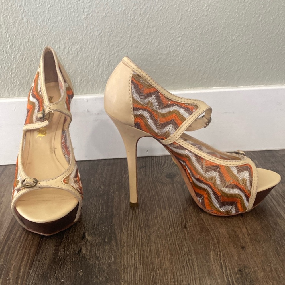 L.A.M.B. Platform heel peep toe